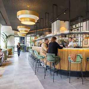 Novotel Off Grand Place Отель